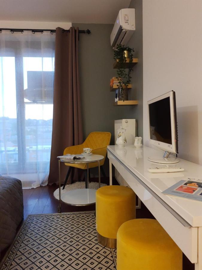 Klimatyzowany apartament przy Dworcu Głównym Cracóvia Exterior foto