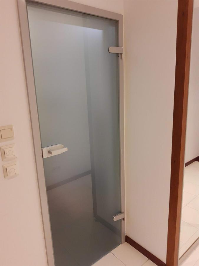 Klimatyzowany apartament przy Dworcu Głównym Cracóvia Exterior foto