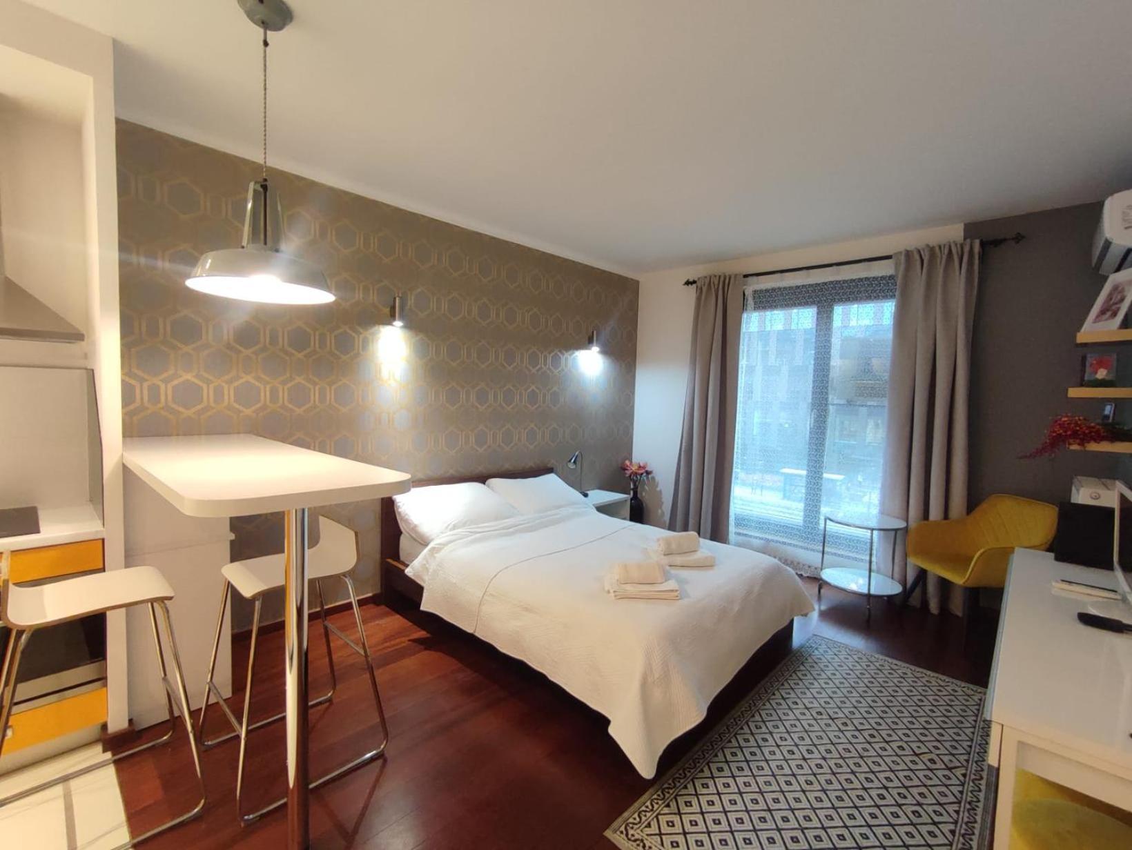 Klimatyzowany apartament przy Dworcu Głównym Cracóvia Exterior foto
